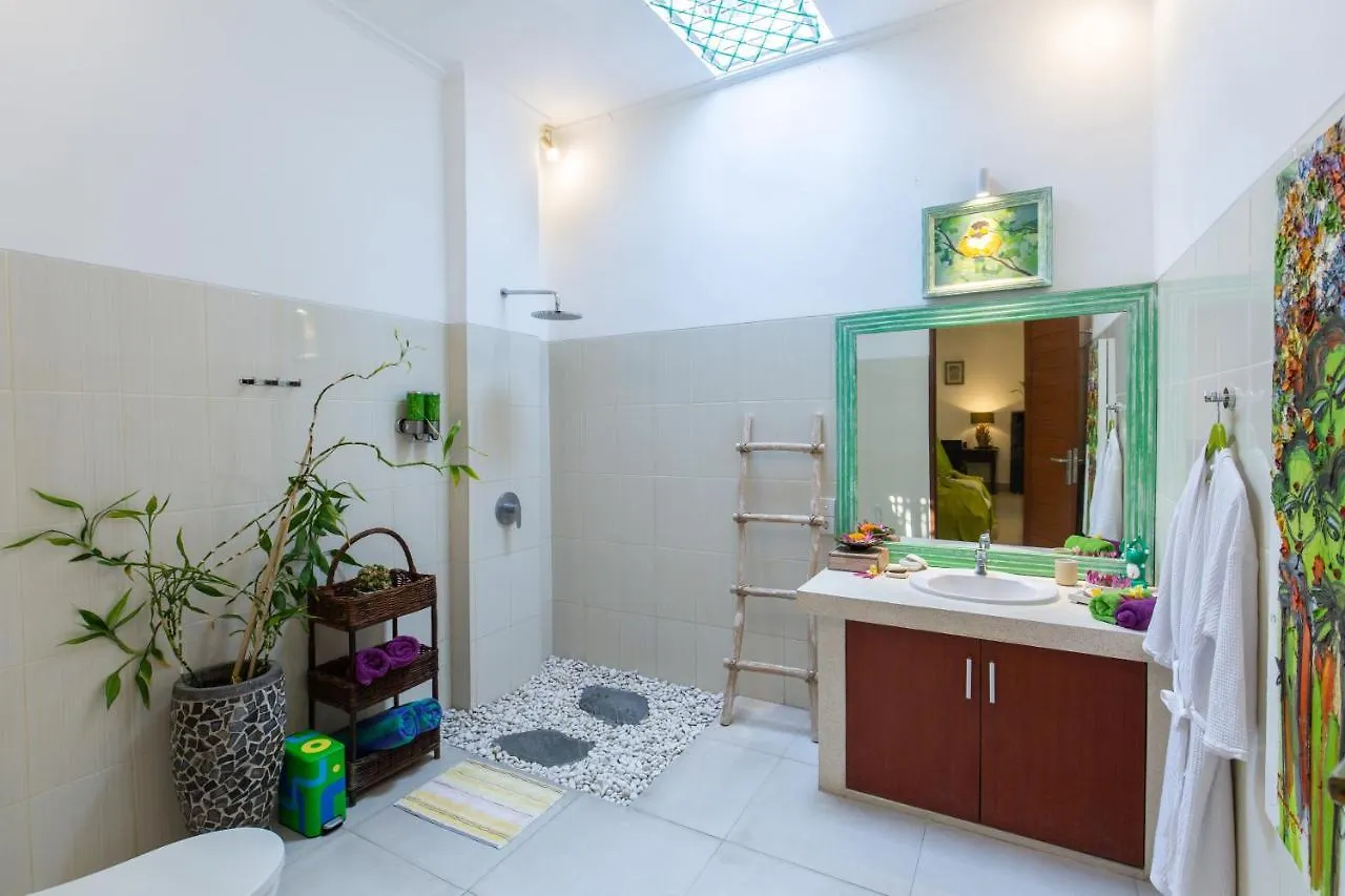 Masbro Art Villas Seminyak  Seminyak (Bali)
