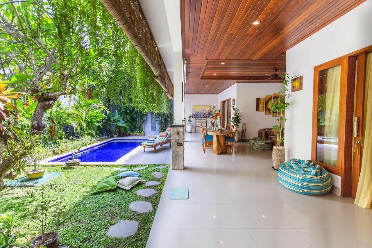 Masbro Art Villas Seminyak  0*, Seminyak (Bali)